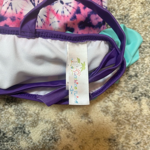 Girls 3/3t bathing suit - Picture 6 of 6